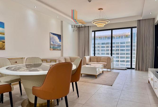 967671 - Property Image 2