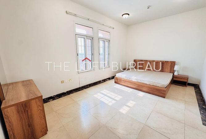 975415 - Property Image 2