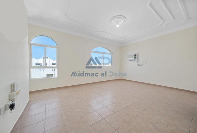 1000469 - Property Main Image