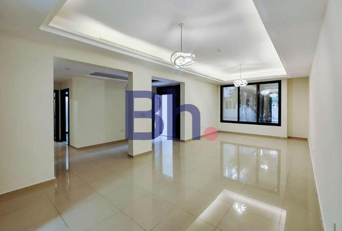 1001068 - Property Image 2