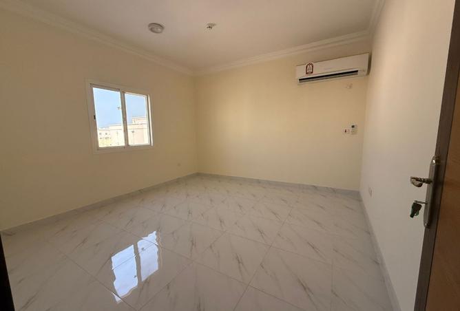 965657 - Property Image 3