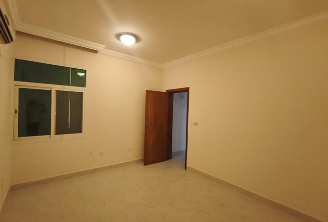 971262 - Property Image 3