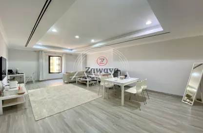 Apartment - 1 Bedroom - 2 Bathrooms for rent in West Porto Drive - Porto Arabia - The Pearl Island - Doha