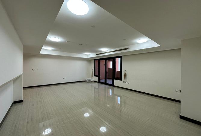 938086 - Property Image 3
