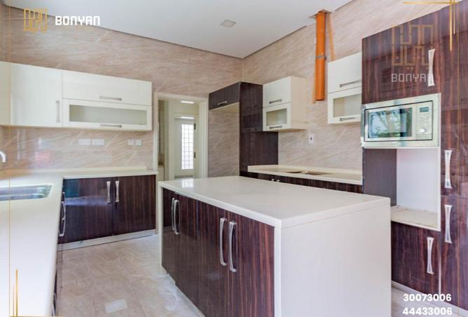 956297 - Property Image 3