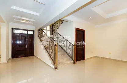 مجمع سكني - 4 غرف نوم - 4 حمامات للايجار في وادي المرخ - مريخ - المريخ - الدوحة