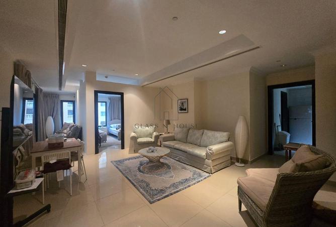 988298 - Property Image 3