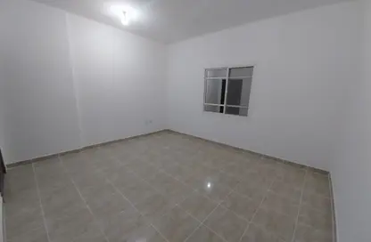 Apartment - 2 Bedrooms - 2 Bathrooms for rent in Fereej Bin Mahmoud North - Fereej Bin Mahmoud - Doha