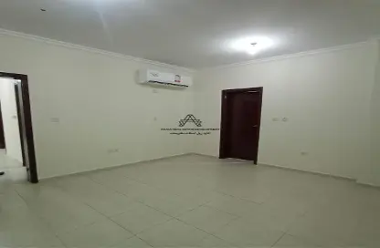 Apartment - 3 Bedrooms - 3 Bathrooms for rent in Al Mansoura - Al Mansoura - Doha
