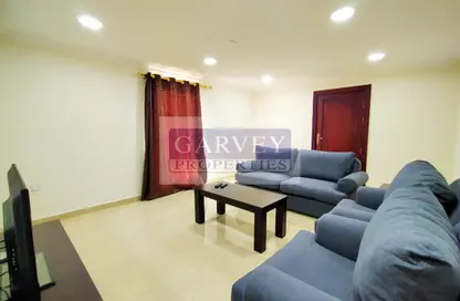 Penthouse - 2 Bedrooms - 2 Bathrooms for rent in Al Numan Street - Al Aziziyah - Doha