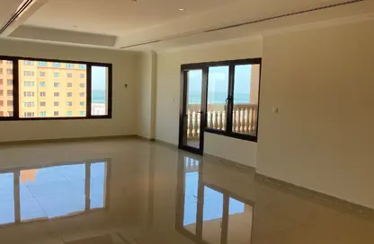 Apartment - 1 Bedroom - 2 Bathrooms for rent in Two Porto Arabia - Porto Arabia - The Pearl Island - Doha