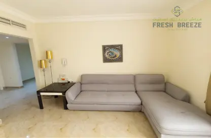 صورة لـ غرفة المعيشة شقة - غرفة نوم - 1 حمام للايجار في أم غويلينا - الدوحة ، صورة رقم 1