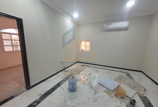 942049 - Property Image 2