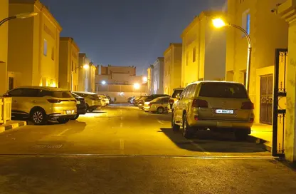 Apartment - 2 Bedrooms - 2 Bathrooms for rent in Ammar Bin Yasser Street - Al Aziziyah - Doha