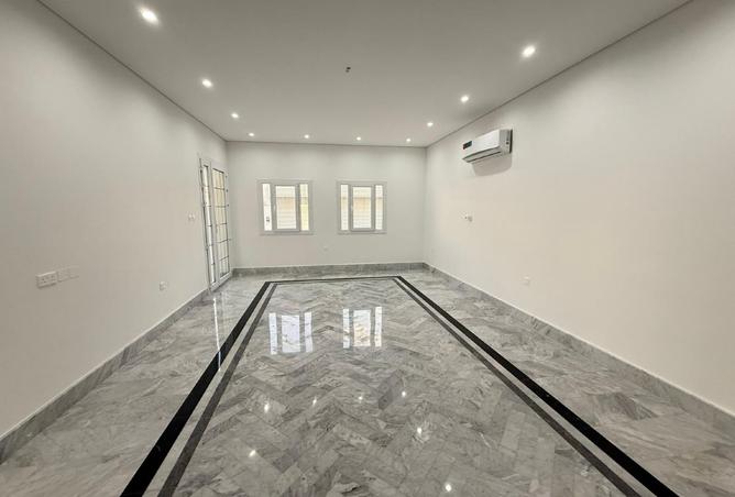 981375 - Property Image 3