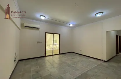 Apartment - 3 Bedrooms - 3 Bathrooms for rent in Al Mansoura - Doha