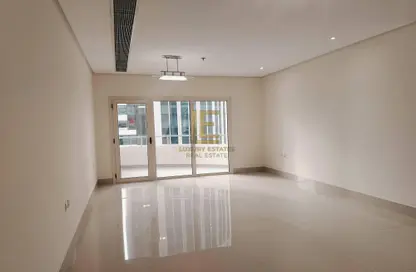 Apartment - 2 Bedrooms - 2 Bathrooms for rent in Marina District - Lusail