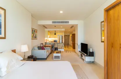 Apartment - Studio - 1 Bathroom for rent in Viva West - Viva Bahriyah - The Pearl Island - Doha