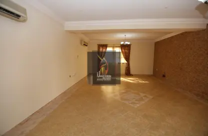 مجمع سكني - 3 غرف نوم - 3 حمامات للايجار في المعمورة - المعمورة - الدوحة