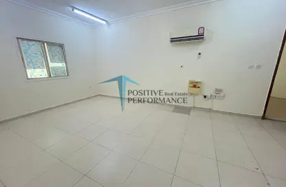 Apartment - 2 Bedrooms - 2 Bathrooms for rent in Madinat Khalifa South - Madinat Khalifa - Doha