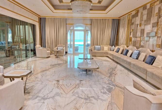 989652 - Property Image 2