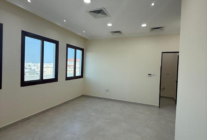 1010798 - Property Image 2