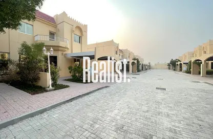 Compound - 3 Bedrooms - 4 Bathrooms for rent in Al Hadara Street - Al Thumama - Doha