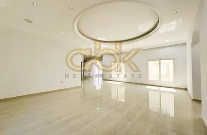 Villa - Studio - 7+ Bathrooms for rent in Onaiza - Onaiza - Doha