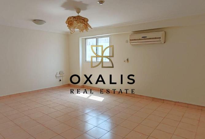 964290 - Property Image 2