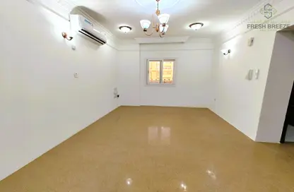 Apartment - 1 Bedroom - 1 Bathroom for rent in Umm Ghuwalina - Umm Ghuwailina - Doha
