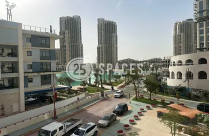 Apartment - 1 Bedroom - 2 Bathrooms for sale in Gewan Island - The Pearl Island - Doha
