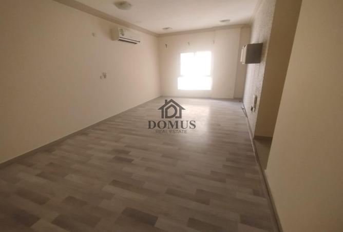 935743 - Property Image 2