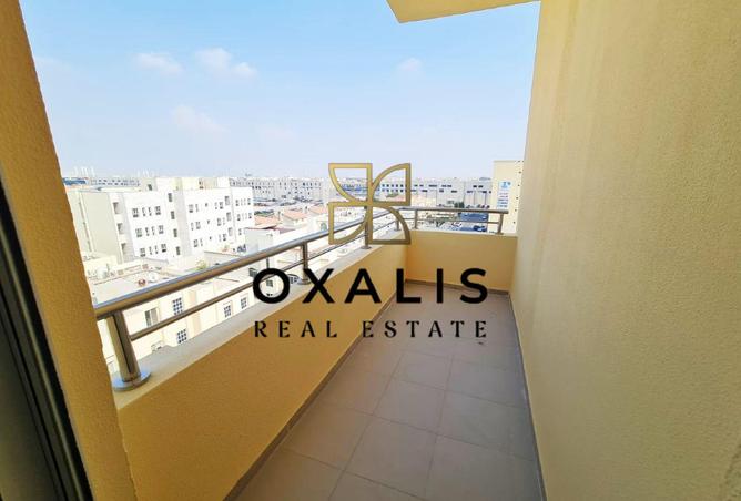 926503 - Property Image 3