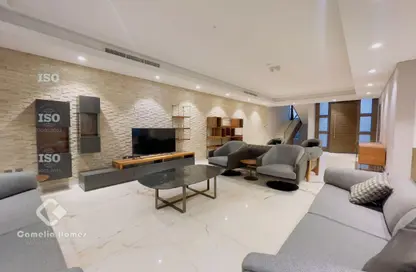 Villa - 4 Bedrooms - 6 Bathrooms for rent in Al Maamoura - Al Maamoura - Doha