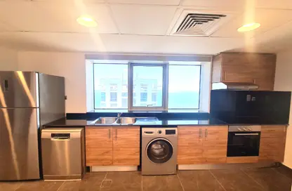 Apartment - 2 Bedrooms - 3 Bathrooms for rent in West Bay Tower - West Bay - West Bay - Doha