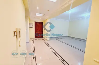 صورة لـ غرفة فارغة شقة - 3 غرف نوم - 3 حمامات للايجار في شارع المطار القديم - طريق المطار القديم - الدوحة ، صورة رقم 1