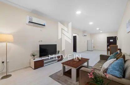 Apartment - 1 Bedroom - 1 Bathroom for rent in Umm Ghuwailina 4 - Umm Ghuwailina - Doha Apartment - 1 Bedroom - 1 Bathroom for rent in Umm Ghuwailina 4 - Umm Ghuwailina - Doha
