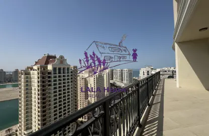 Penthouse - 3 Bedrooms - 5 Bathrooms for rent in Floresta Gardens - Floresta Gardens - The Pearl Island - Doha