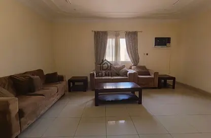 Apartment - 3 Bedrooms - 3 Bathrooms for rent in Tadmur Street - Old Airport Road - Doha