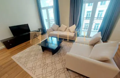 شقة - 2 غرف نوم - 4 حمامات للايجار في حدائق فلورستا - حدائق فلورستا - جزيرة اللؤلؤة - الدوحة