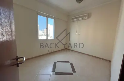 Apartment - 3 Bedrooms - 2 Bathrooms for rent in Muntazah 7 - Al Muntazah - Doha