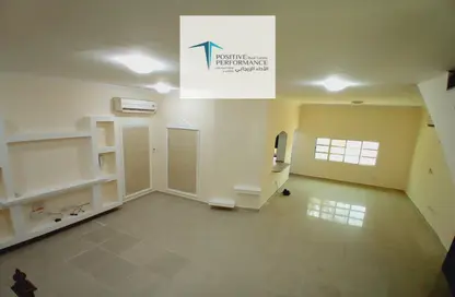 Villa - 4 Bedrooms - 5 Bathrooms for rent in Al Thumama - Al Thumama - Doha
