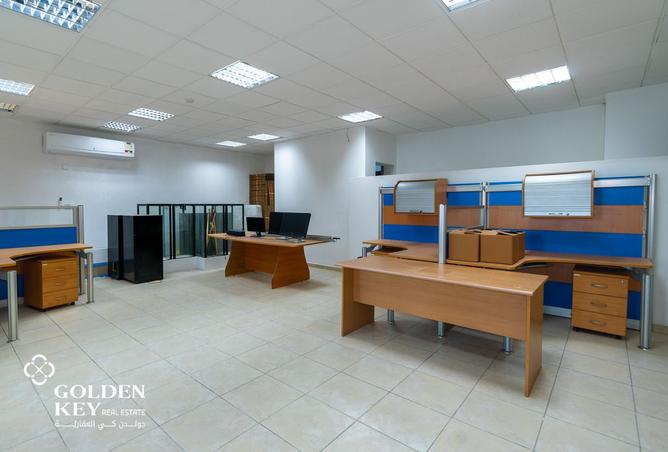 930528 - Property Image 2
