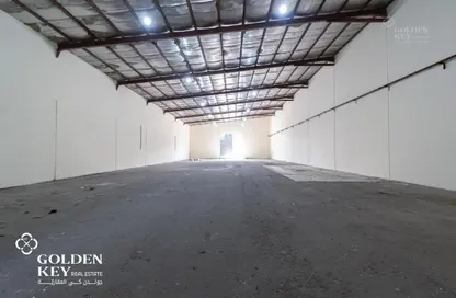 Warehouse - Studio - 2 Bathrooms for rent in Industrial Area 1 - Industrial Area - Doha