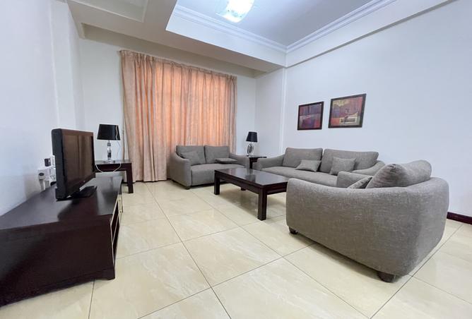 998127 - Property Image 2