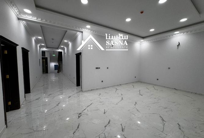 969907 - Property Image 2