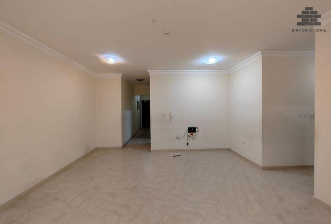 951761 - Property Image 3