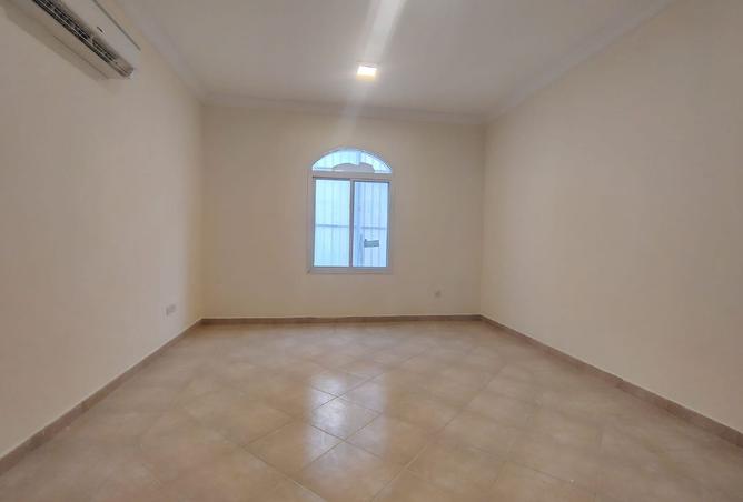 997132 - Property Image 2