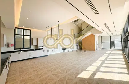 Villa - 6 Bedrooms - 7 Bathrooms for sale in Umm Qarn - Al Daayen
