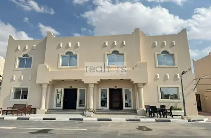 Compound - 3 Bedrooms - 3 Bathrooms for rent in Al Hanaa Street - Al Gharrafa - Doha